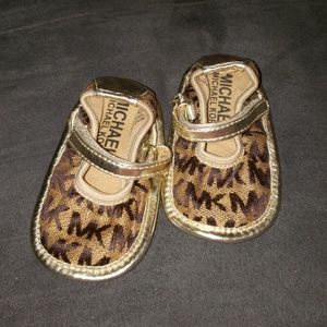 Infant shoes